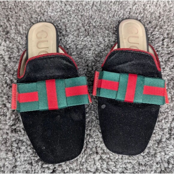 Gucci Black and Green Flats with Red Accents - Picture 2 of 6